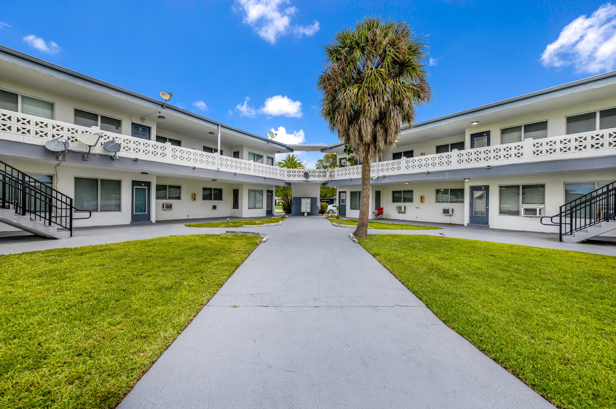 1241-1251 W River Dr, Margate, FL for sale Primary Photo- Image 1 of 28