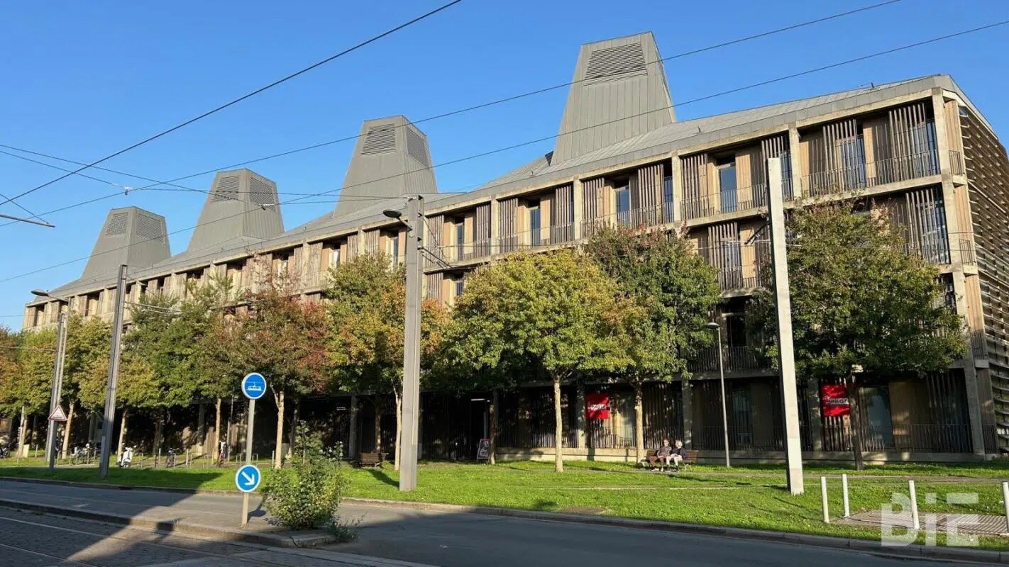 Office in Bordeaux for lease Building Photo- Image 1 of 9