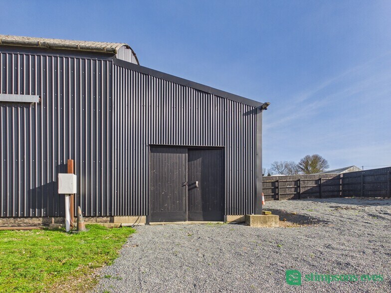 New Mill End, Luton à louer - Photo du bâtiment - Image 2 de 8