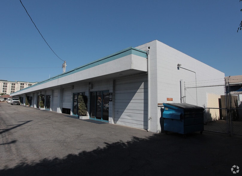 10400-10422 S La Cienega Blvd, Inglewood, CA for lease - Building Photo - Image 2 of 4