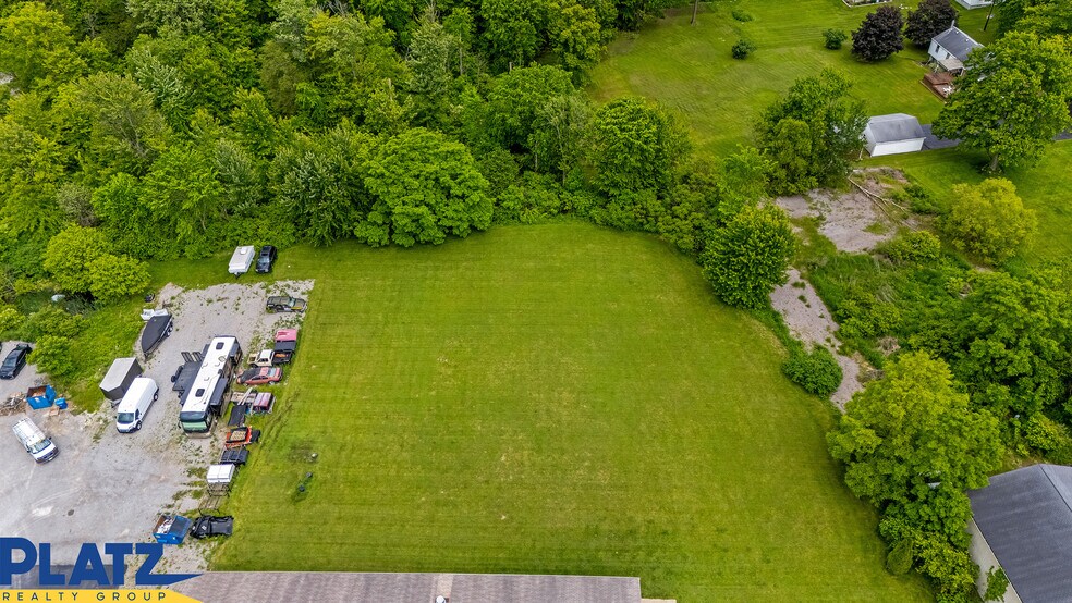 9939 South Ave, Poland, OH à louer - Photo du bâtiment - Image 2 de 6