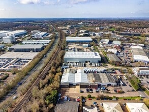 Units 3 & 4, Bracknell Business Centre, Downmill Rd, Bracknell, BKS - Aérien Vue de la carte
