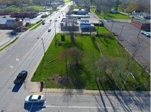 1815 E Court St, Kankakee, IL - aerial  map view