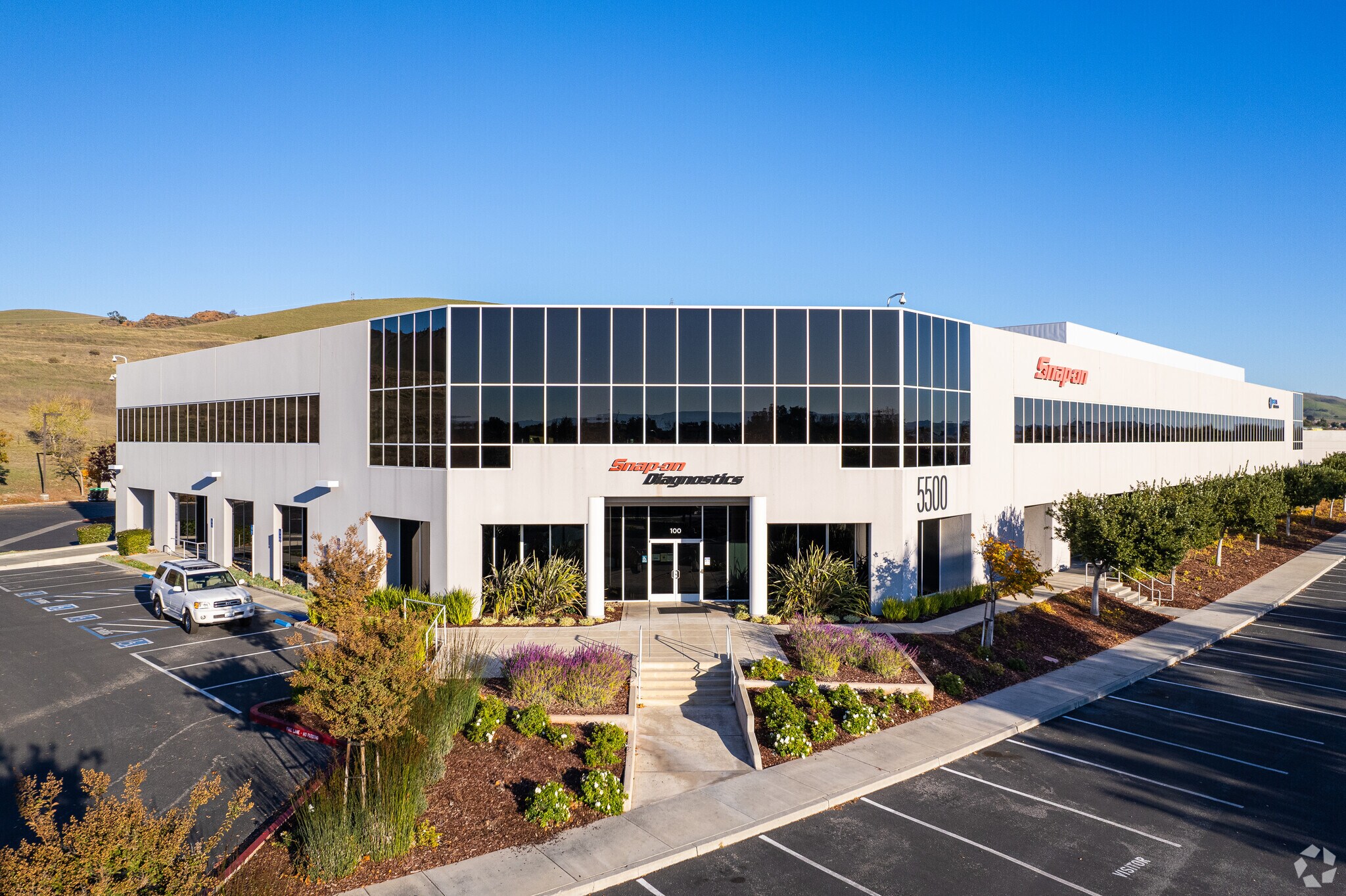 5500-5550 Hellyer Ave, San Jose, CA for lease Primary Photo- Image 1 of 7