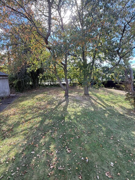 967 Sunrise Hwy, West Babylon, NY à vendre - Photo du bâtiment - Image 2 de 5