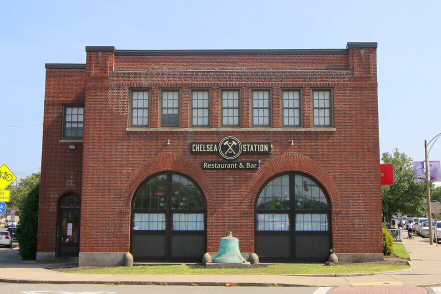 105 Everett Ave, Chelsea, MA à vendre - Photo du bâtiment - Image 2 de 2