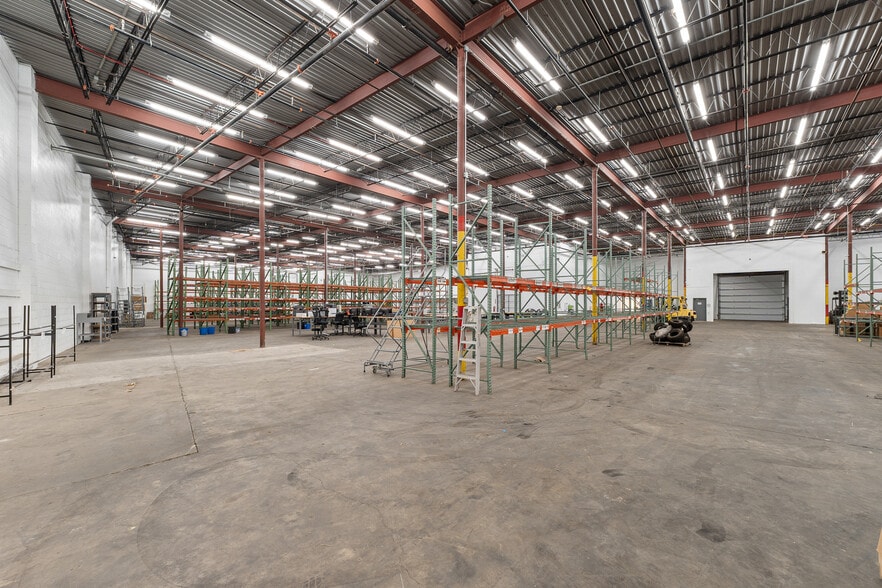 1545 Hansford St, Charleston, WV à louer - Photo du bâtiment - Image 2 de 81