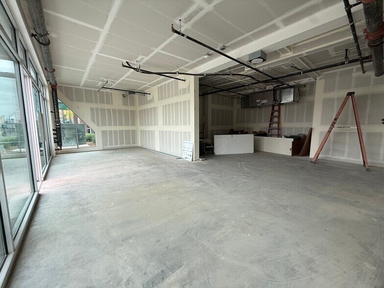 103 N Chapel Ave, Alhambra, CA à louer - Photo du bâtiment - Image 3 de 10