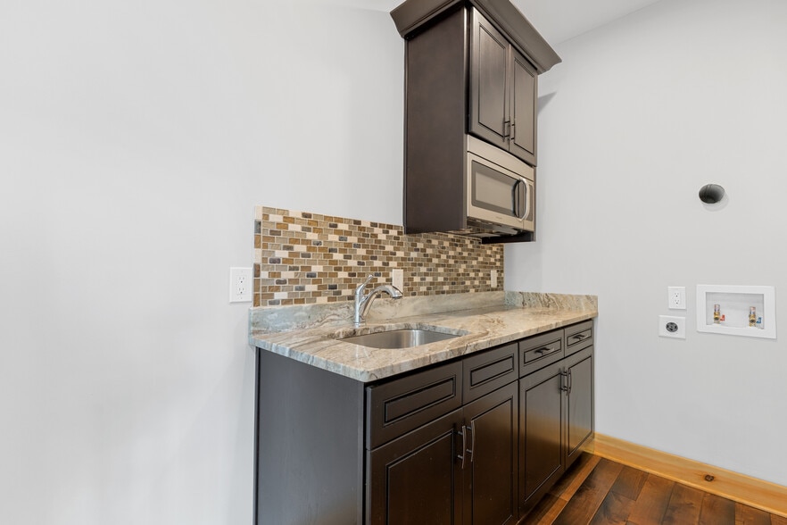 5735 Archer Ave, Cumming, GA à vendre - Photo intérieure - Image 2 de 79