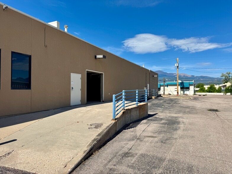 610-650 E 1st St, Colorado Springs, CO for lease - Building Photo - Image 2 of 14