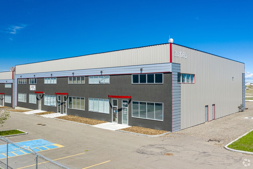 261065 Wagon Wheel Way, Calgary, AB for sale - Building Photo - Image 2 of 4