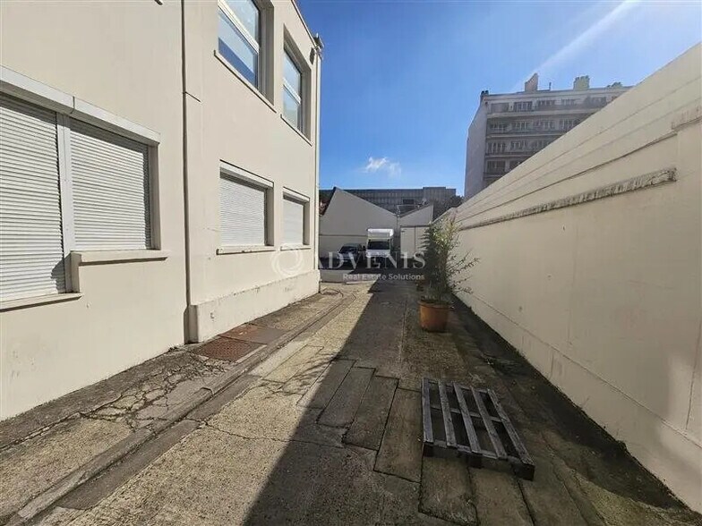 Bureau dans Montreuil à louer - Photo du bâtiment - Image 1 de 6