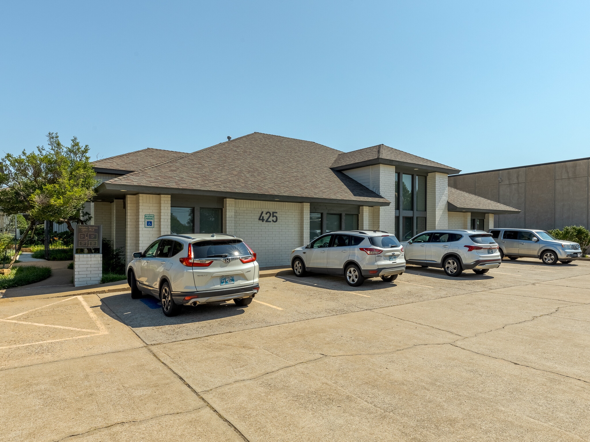 429 W Wilshire Blvd, Oklahoma City, OK à louer Photo du bâtiment- Image 1 de 22