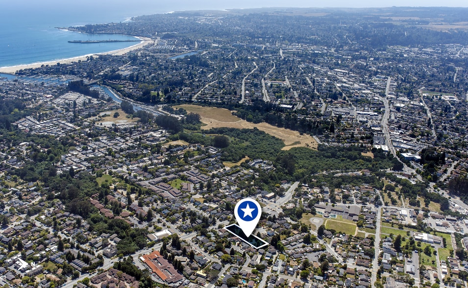 841 Capitola Rd, Santa Cruz, CA for sale - Aerial - Image 1 of 2