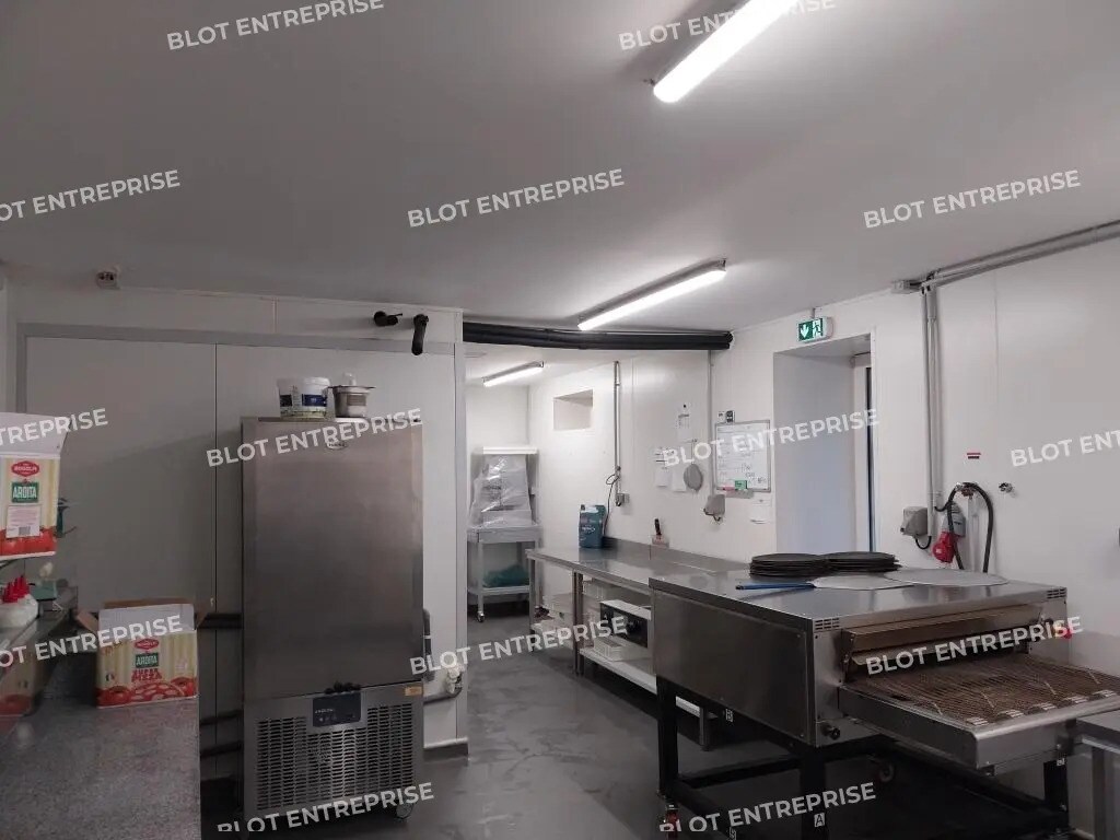 Office in Quimper for lease Interior Photo- Image 1 of 10