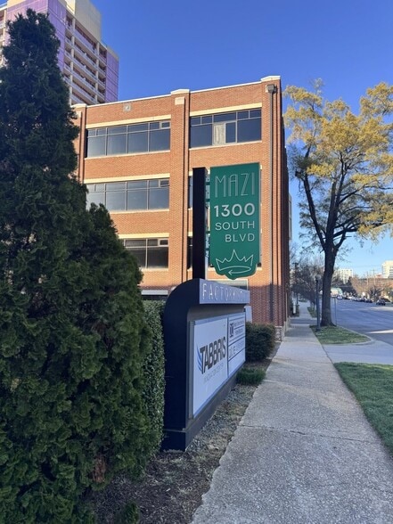 1300 South Blvd, Charlotte, NC for sale - Building Photo - Image 1 of 9