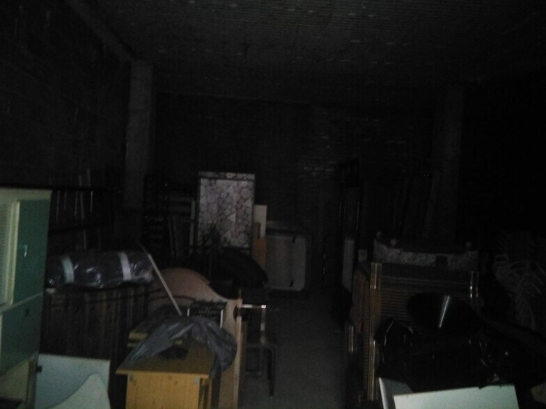 Commerce de détail dans Cáceres, Cáceres à louer - Photo du bâtiment - Image 2 de 3