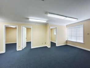 13-15 E Deer Park Dr, Gaithersburg, MD à louer Photo intérieure- Image 2 de 6