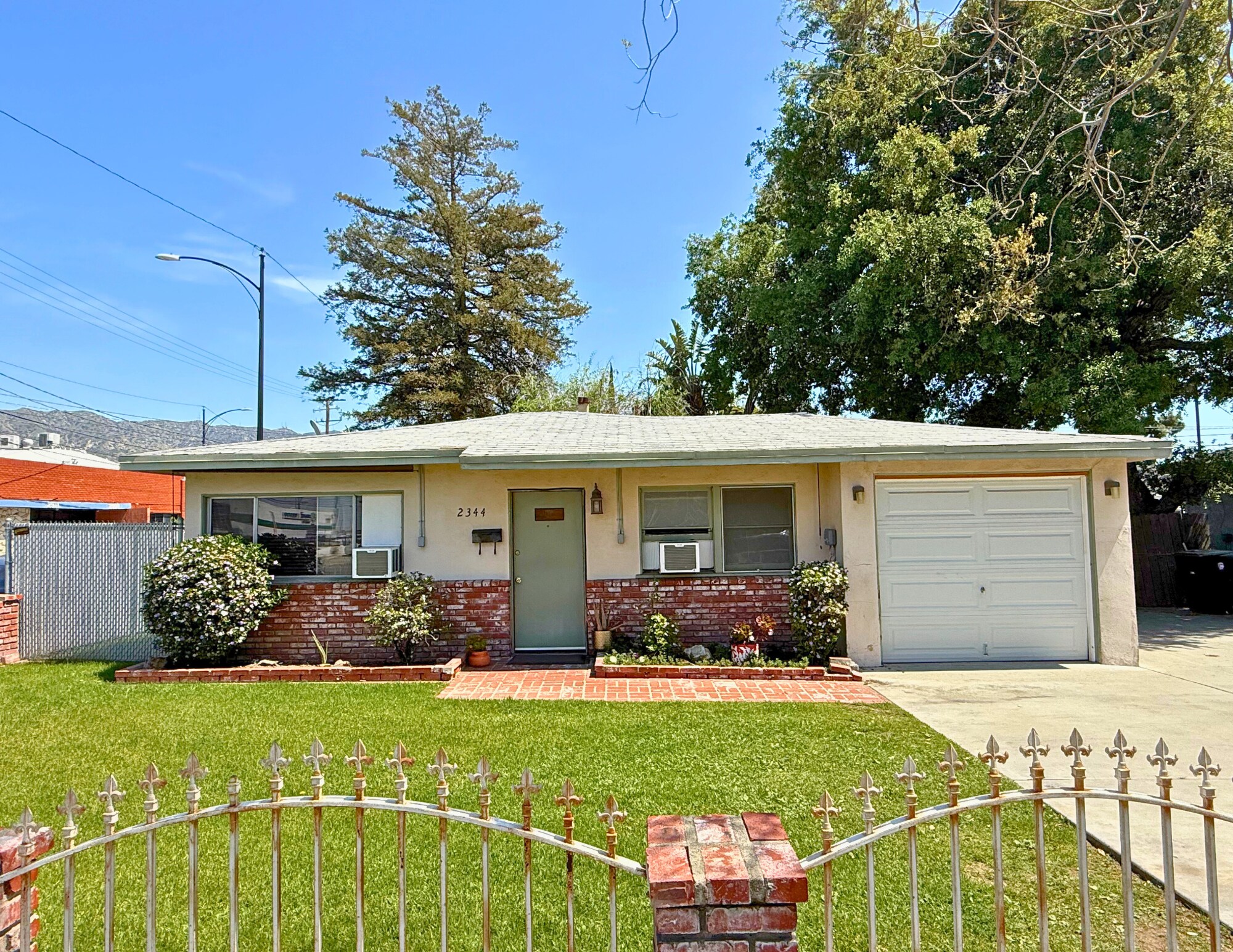 2344 N Fairview St, Burbank, CA for sale Primary Photo- Image 1 of 1