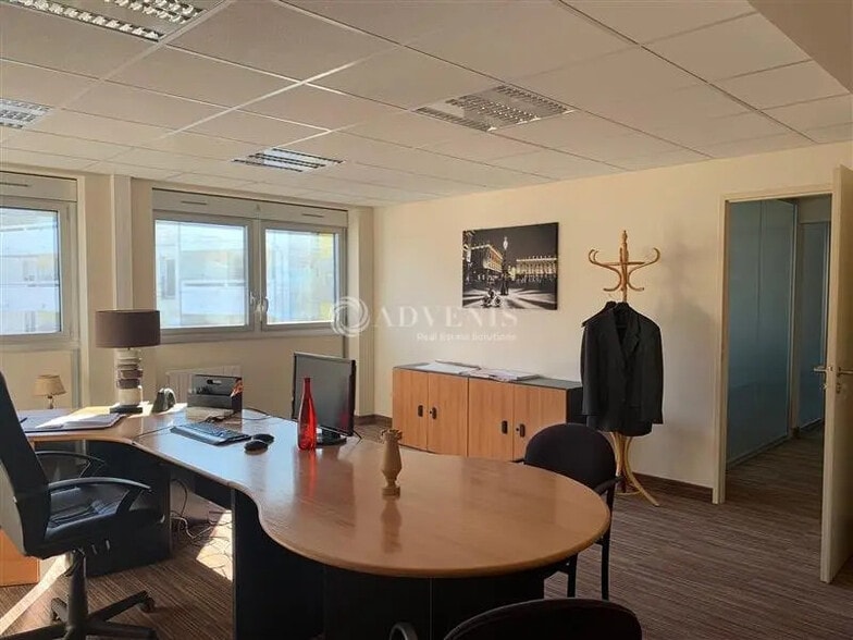 Office in Nancy for lease - Interior Photo - Image 3 of 6