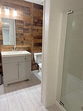 21249 Geyserville Ave, Geyserville, CA à vendre Photo intérieure- Image 2 de 5