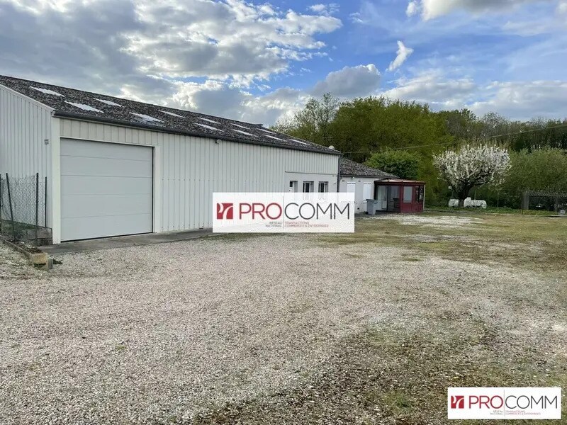 Office in Nogent-le-Phaye for lease Building Photo- Image 1 of 13