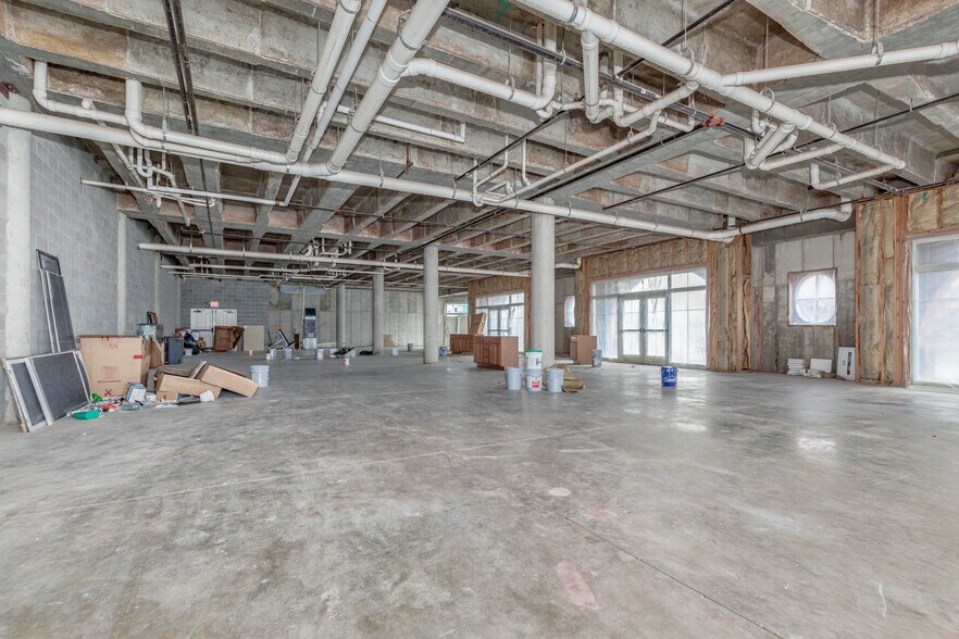 2340 Lafayette Ave, Saint Louis, MO for lease - Interior Photo - Image 2 of 6