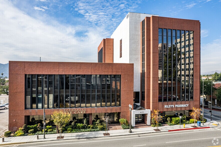 411 N Central Ave, Glendale, CA à louer - Photo du bâtiment - Image 2 de 4