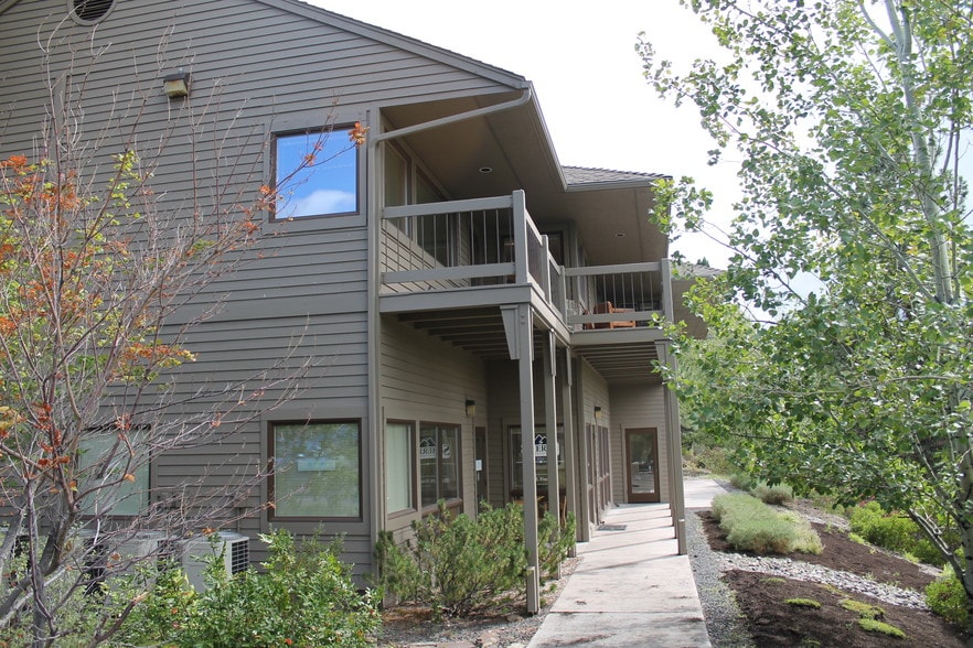 19800-19875 Village Office Ct, Bend, OR for lease - Building Photo - Image 2 of 3