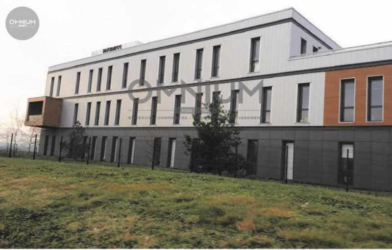 Bureau dans Pusignan à louer Photo du bâtiment- Image 1 de 4