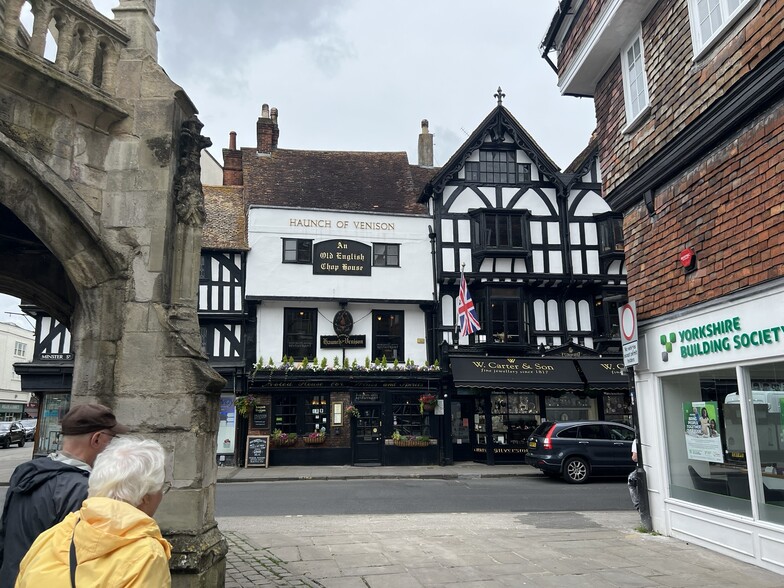 3-5 Minster St, Salisbury à vendre - Photo du bâtiment - Image 3 de 4