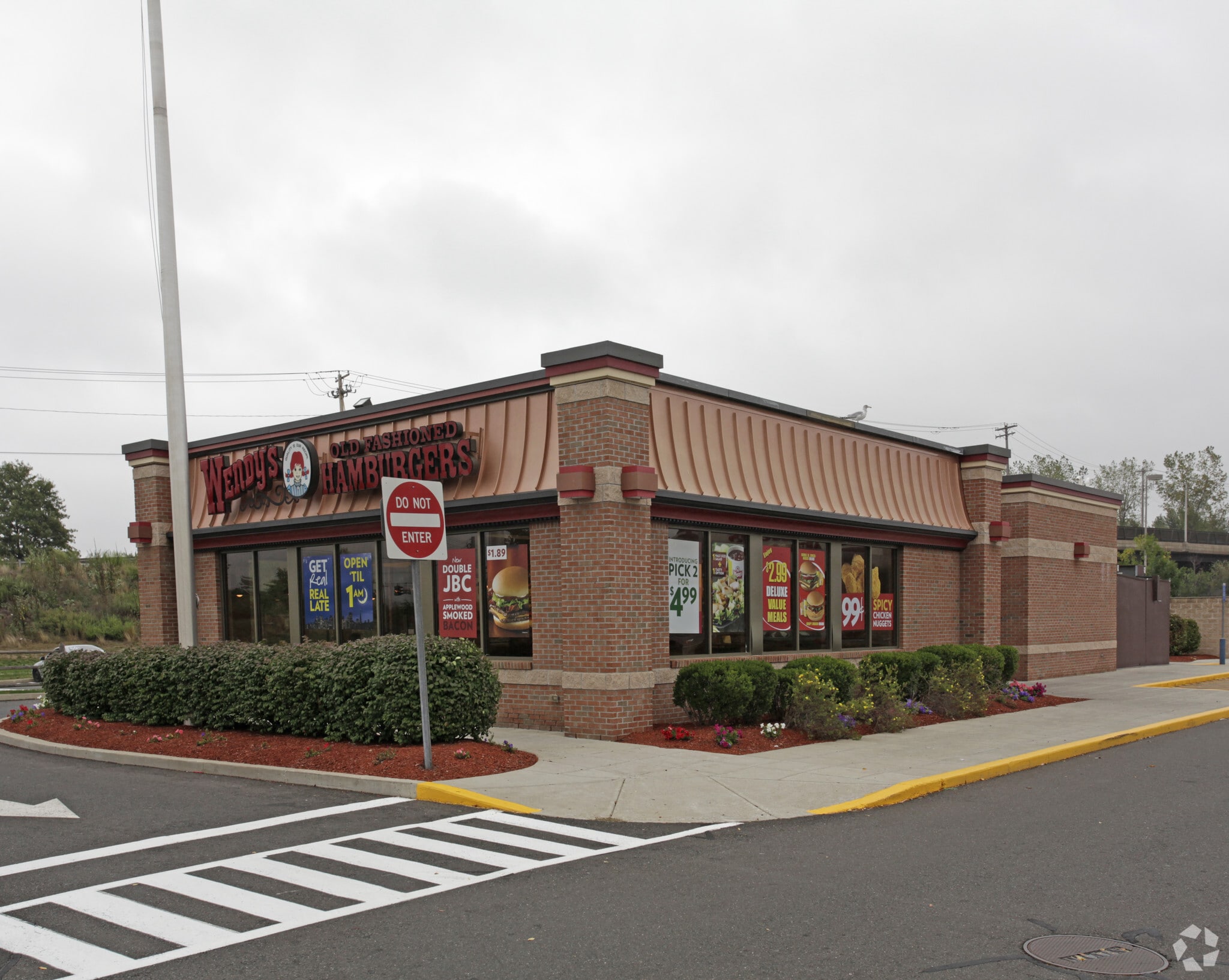 160 Universal Dr N, North Haven, CT for lease Primary Photo- Image 1 of 4
