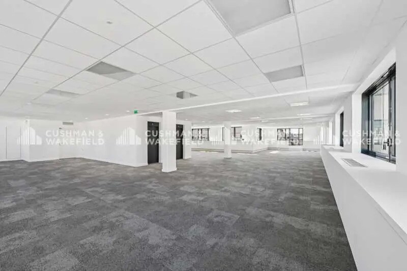 101-109 Rue Jean Jaurès, Levallois-Perret for lease Interior Photo- Image 1 of 4