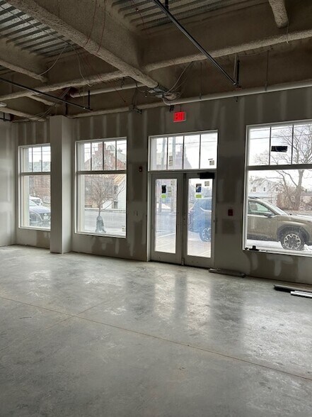 76 N 7th St, Hudson, NY à louer - Photo du bâtiment - Image 3 de 7