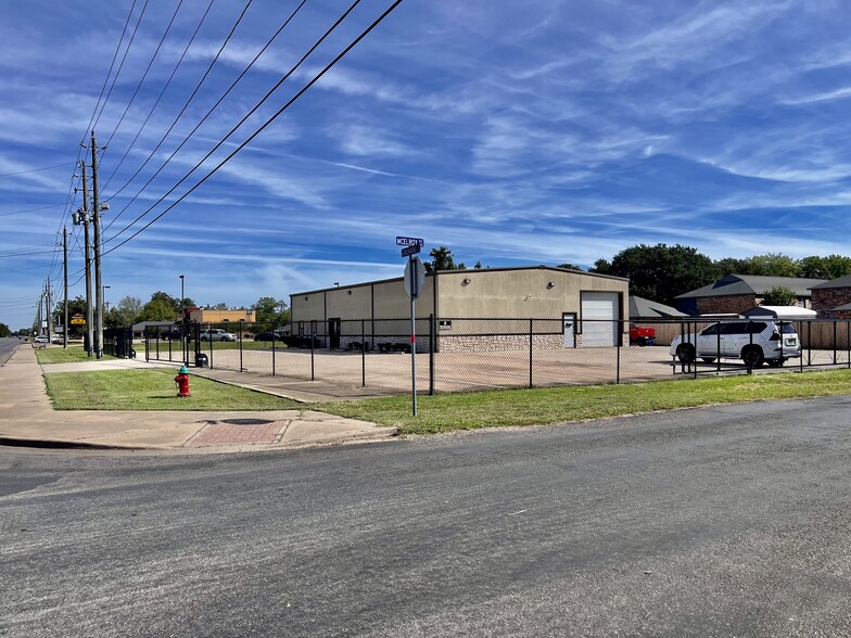 2104 N Richmond Rd, Wharton, TX for sale - Building Photo - Image 1 of 38