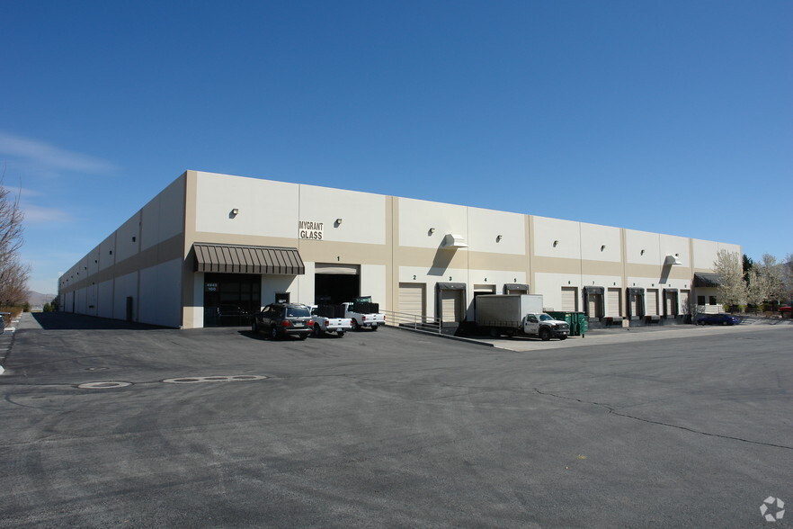 4945 Aircenter Cir, Reno, NV for lease - Primary Photo - Image 1 of 6