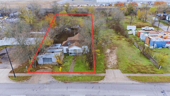 More details for 919 W 2nd St, Taylor, TX - Land for Sale