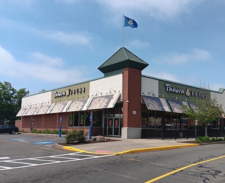 2100 Dixwell Ave, Hamden, CT à louer - Photo du bâtiment - Image 2 de 33