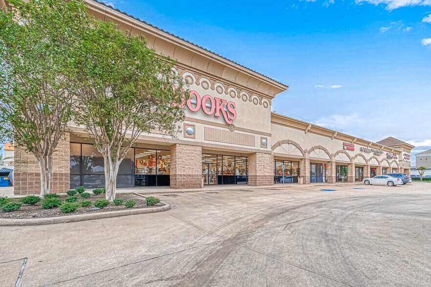 15754 FM 529 Rd, Houston, TX à louer - Photo du bâtiment - Image 2 de 7