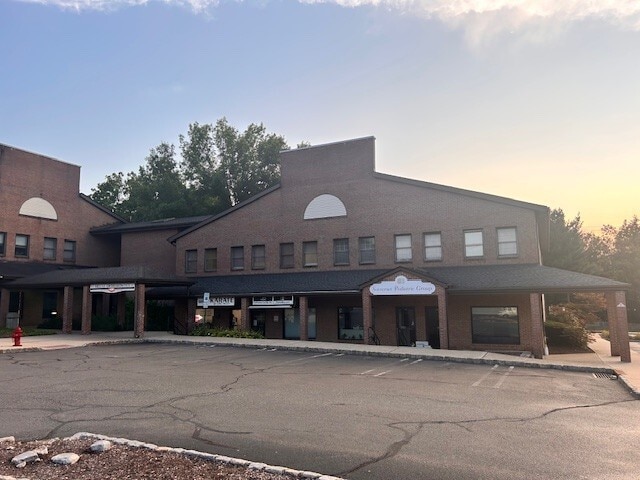 59 E Mill Rd, Long Valley, NJ for lease Primary Photo- Image 1 of 17