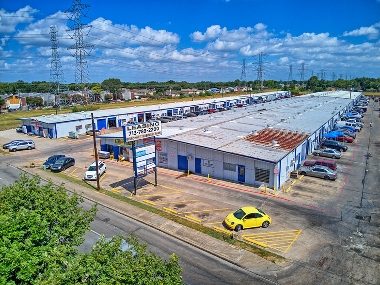 11450 Bissonnet St, Houston, TX for lease - Building Photo - Image 1 of 26