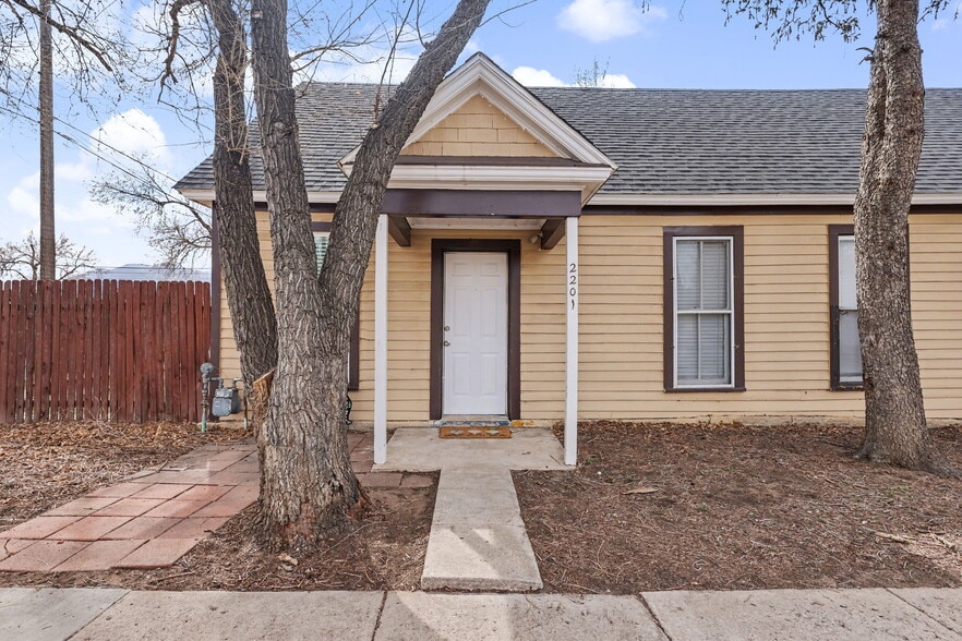 2201 W Pikes Peak Ave, Colorado Springs, CO for sale - Building Photo - Image 3 of 16