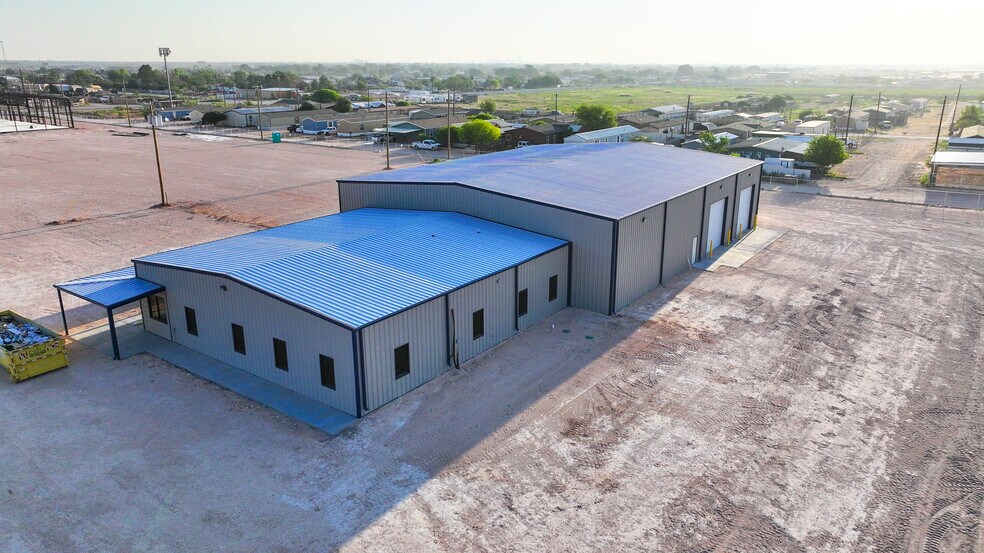 3717 S County Rd 1232, Midland, TX à louer - Photo du bâtiment - Image 3 de 19