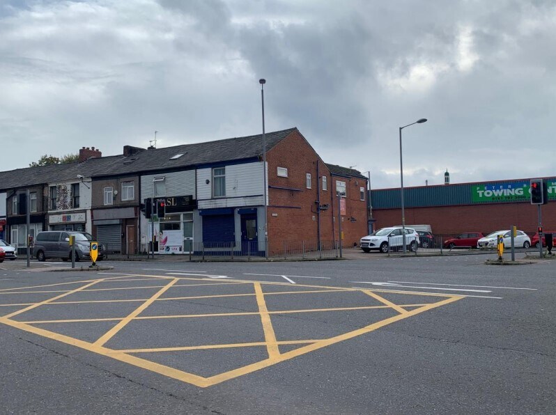 84 Rochdale Rd, Bury à louer Photo du bâtiment- Image 1 de 2