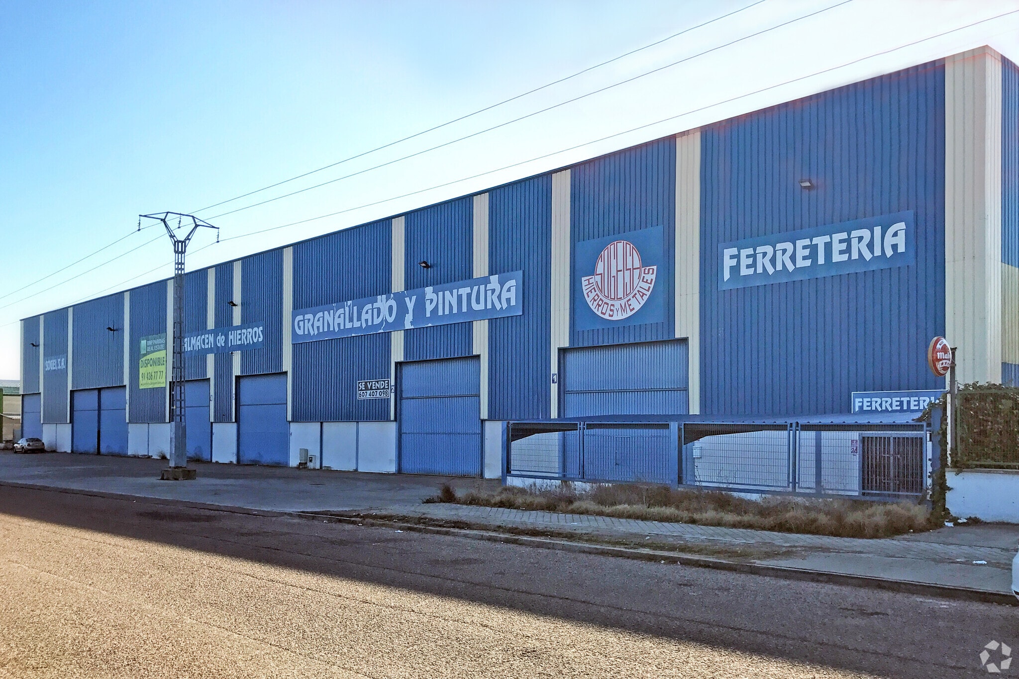 Calle la Cerámica, 234, Talavera de la Reina, Toledo for sale Primary Photo- Image 1 of 11