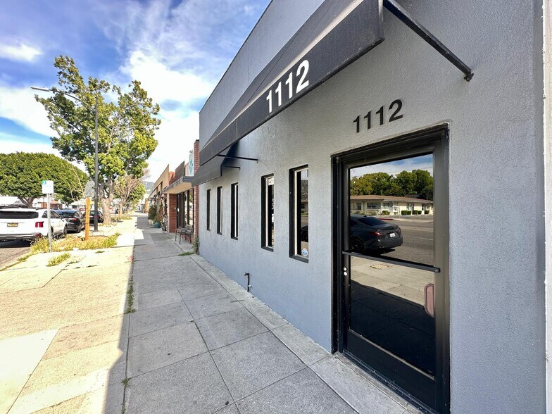 1112 W Magnolia Blvd, Burbank, CA à vendre - Photo du bâtiment - Image 3 de 19