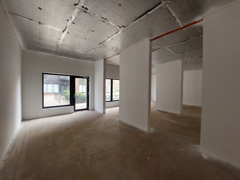 Waterfront Plaza, Edinburgh à louer - Photo du bâtiment - Image 3 de 5