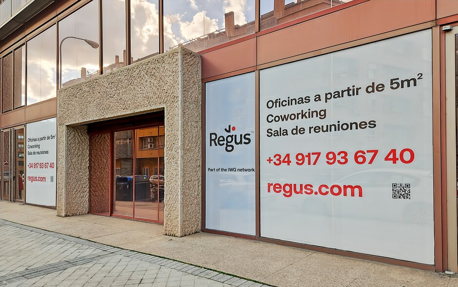 Calle de Juan Ignacio Luca de Tena, 1, Madrid, Madrid for lease - Building Photo - Image 3 of 25