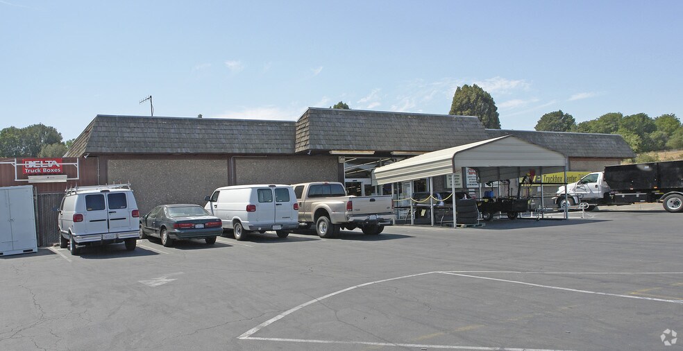 3550 Pacheco Blvd, Martinez, CA à louer - Photo du bâtiment - Image 2 de 4