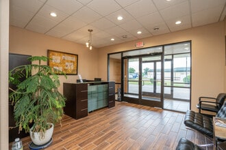 1215 N 7th St, Lake City, MN à louer Photo du bâtiment- Image 2 de 5